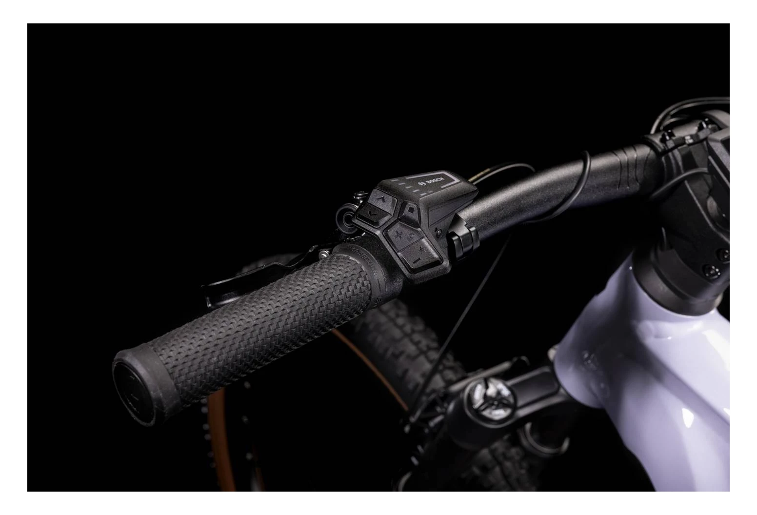 VTT Électrique Semi-Rigide Cube Reaction Hybrid SLT 750 29 Shimano XT 12V 750 Wh 29 » Violet Noir 2022 – Image 4